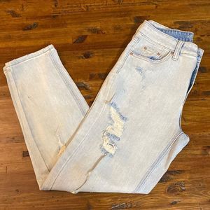 Wild Fable • High Rise • Mom Jeans • Distressed Jeans • Size 0